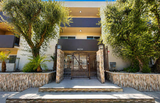 Tarzana Five Apartments photos photos