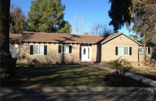 1640 Dwight photos photos