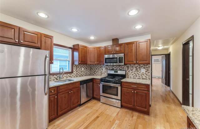 228-20 Edgewood Avenue photos photos