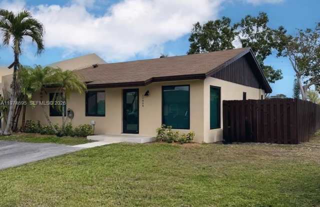 11959 SW 122nd Ct photos photos