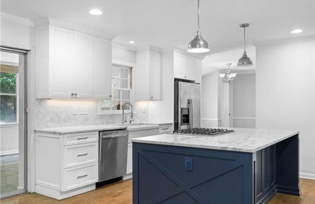 2661 Fleur De Lis Place Gallery 3