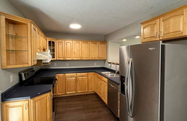 3-Bedroom, 1.5-Bathroom Home in Hilliard Gallery 1