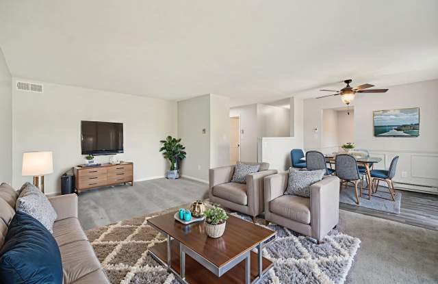 Independence Square Apartments Gallery 2