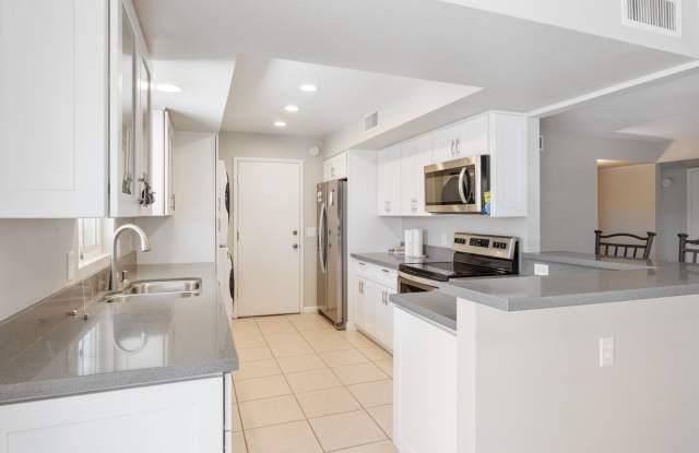 Nice remodeled 2 bedroom 2 bath in Sun Lakes! photos photos