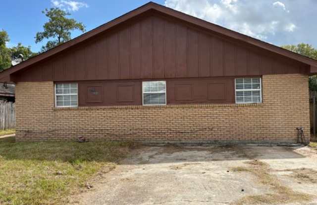 7719 Dorsett Dr photos photos