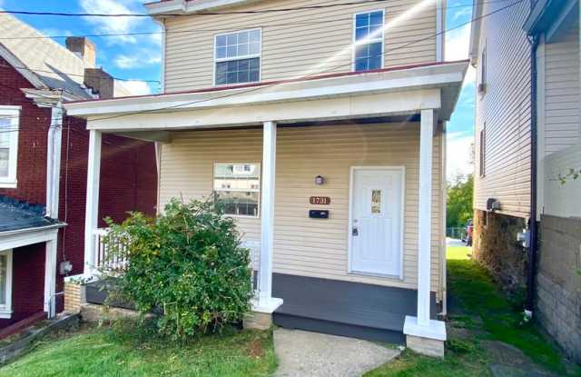 Completely Updated 4 Bed/2 Bath Home with Off-Street Parking-Available Now! photos photos