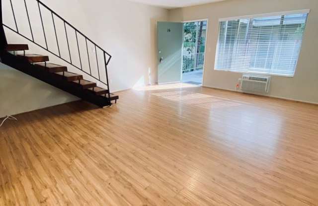 21736 Roscoe Blvd. photos photos