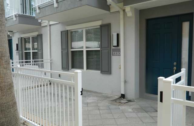 Lake Mary Townhouse Gallery 3