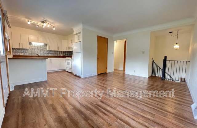 2916 Johnson Avenue Northwest - 1 - 2916 Johnson Avenue Northwest, Cedar Rapids, IA 52405