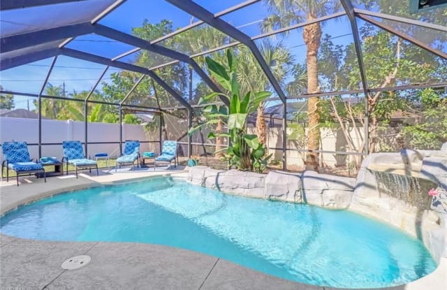 575 107th AVE N - 575 107th Avenue North, Naples Park, FL 34108