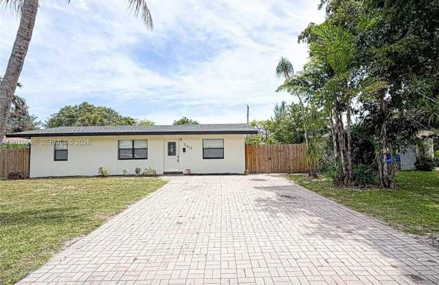 240 NW 36th St photos photos