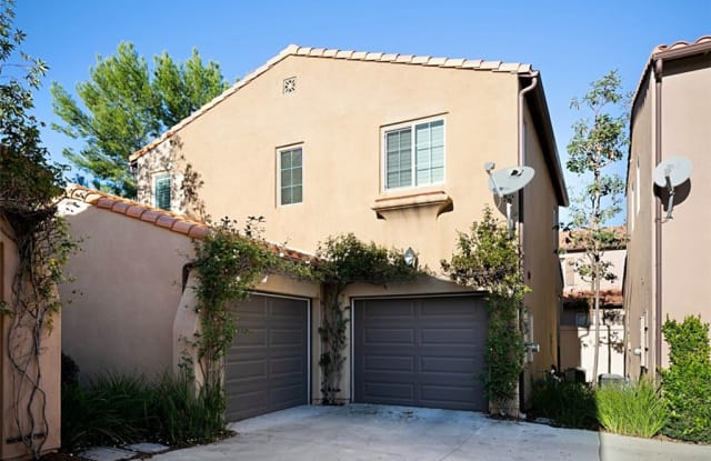 84 Duet - 84 Duet, Irvine, CA 92603