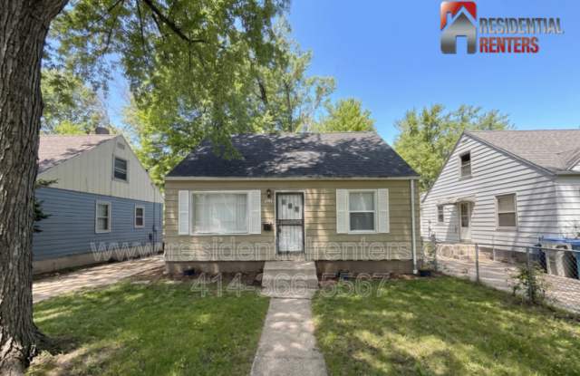 4703 N 45th Street photos photos