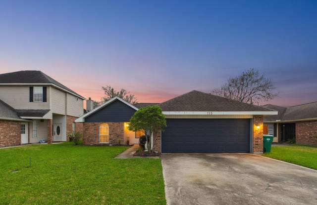 3 bed 2 bath home Available now! photos photos