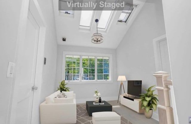 436 East Saddle River Road - 436 East Saddle River Road, Ridgewood, NJ 07450