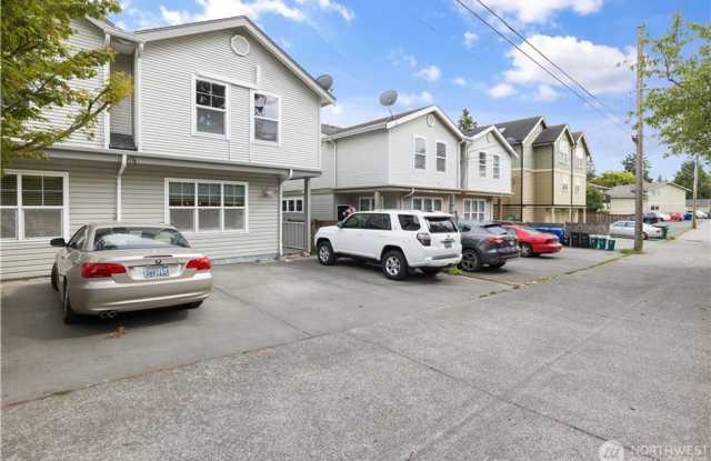 Spacious 3bd/3ba Townhouse photos photos