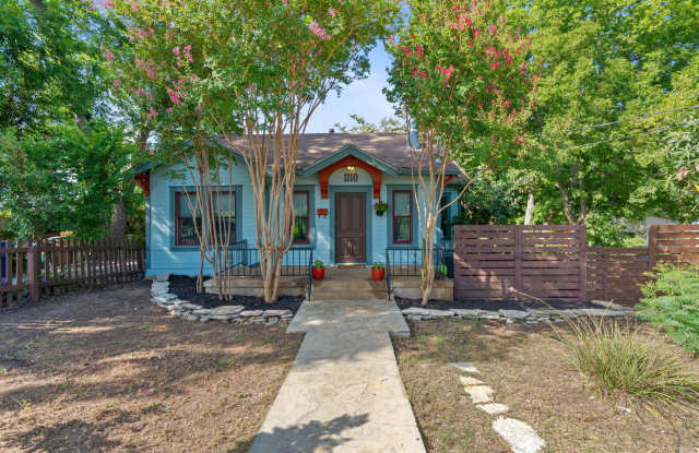 1110 East Live Oak Street photos photos
