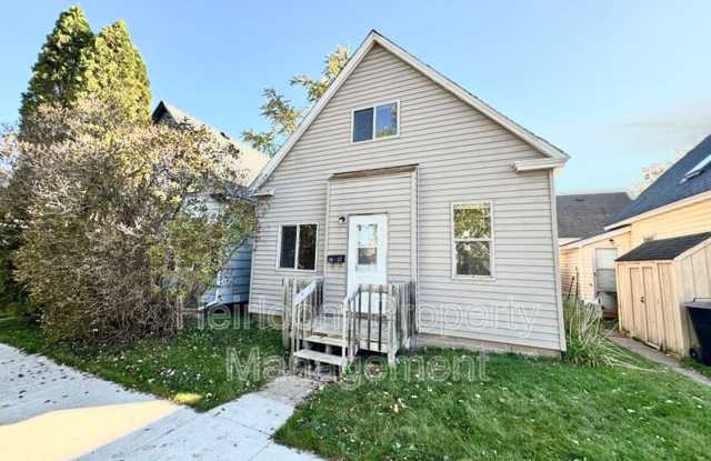 AVAILABLE AUGUST 1st   - 2 Bed 1 Bath Located In Superior WI w/ Bonus Space photos photos