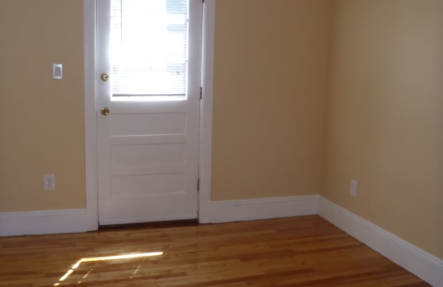 52 Chatham Street - 52 Chatham Street, Lowell, MA 01851