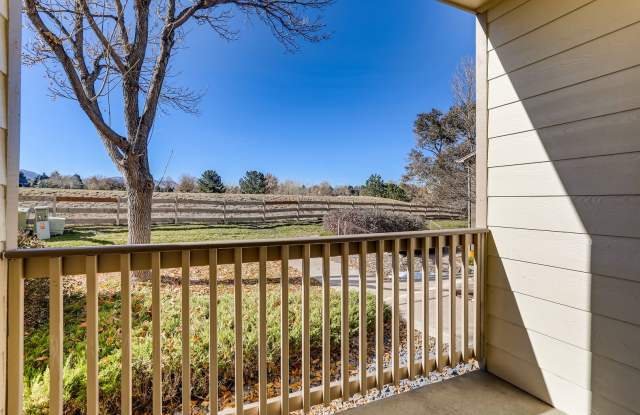 SW Littleton 3BR / 2BA Ground-Level Condo with Park Views! photos photos