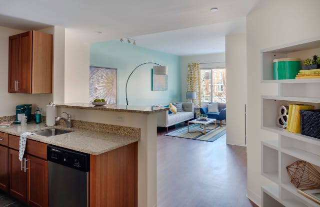 Peninsula Apartments Gallery 2