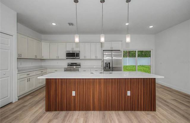 16698 SW 30TH AVENUE Road Gallery 2