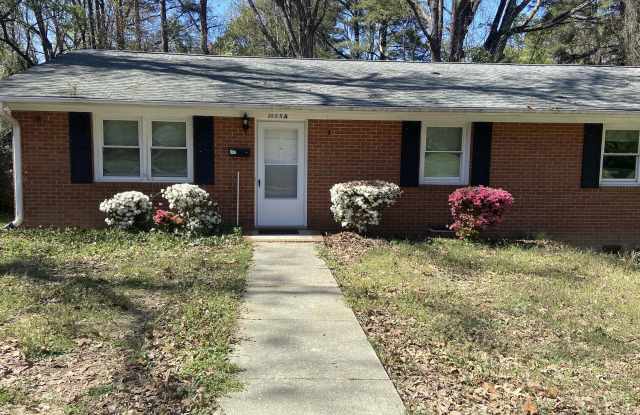 1005 Willow Street - A Gallery 2