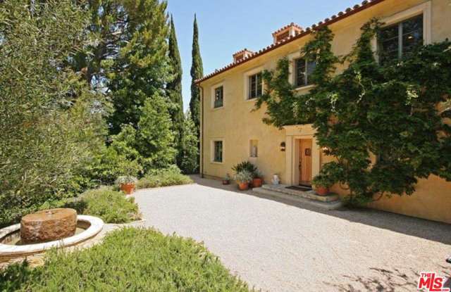 15442 MULHOLLAND Drive Gallery 3