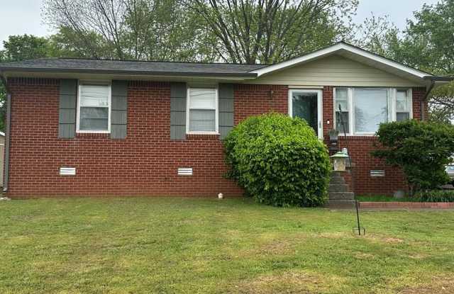 204 Crest Drive photos photos