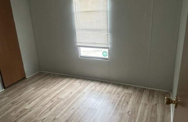 315 Judith Lane Gallery 4