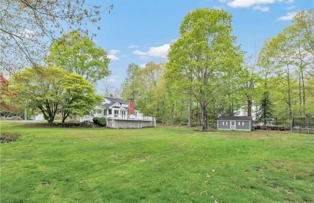 3060 Redding Road Gallery 4
