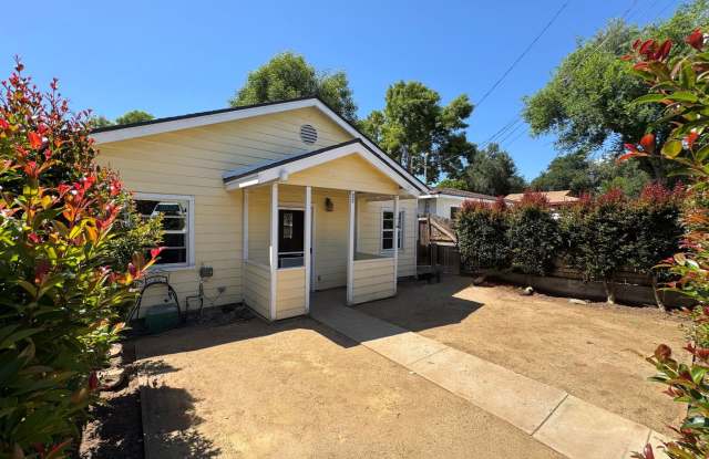 Charming Remodeled Cottage Home in Oak View photos photos