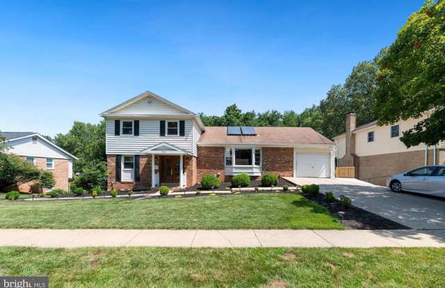 8121 BRIAR CREEK Drive Gallery 1