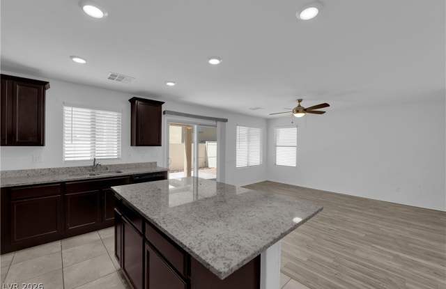 6421 Broadcloth Court Gallery 1