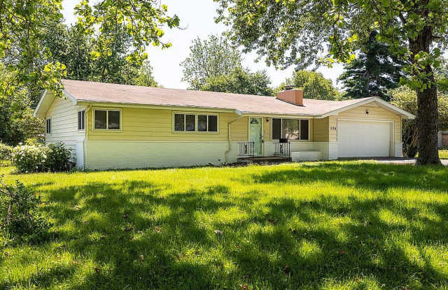 Beautiful 3 bedroom 2 bath charmer… Waiting for You to Make it Home! photos photos
