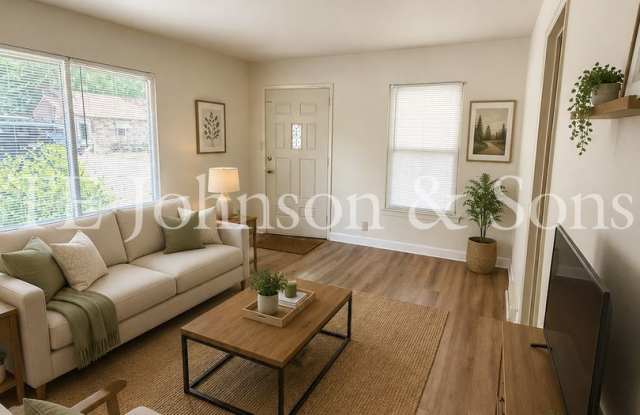 Charming Home with Built-In Bookshelves & Central HVAC Gallery 4