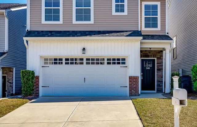 Like-new home located at the heart of the Town of Lexington photos photos