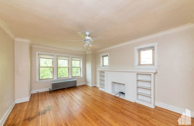 4101 North Sacramento Avenue photos photos