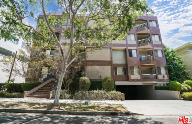 120 S Crescent Dr - 120 South Crescent Drive, Beverly Hills, CA 90212