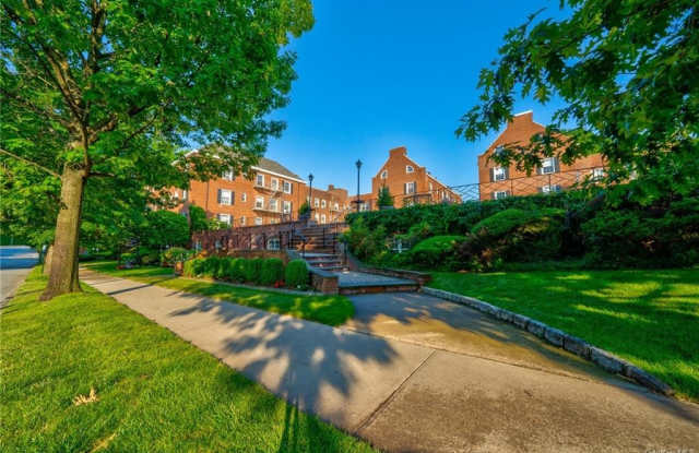 1815 Palmer Avenue - 1815 Palmer Avenue, Larchmont, NY 10538