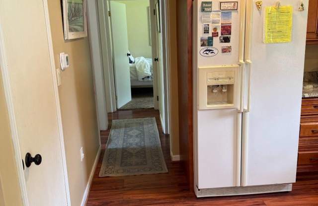 3 LAUFFER Lane Gallery 4
