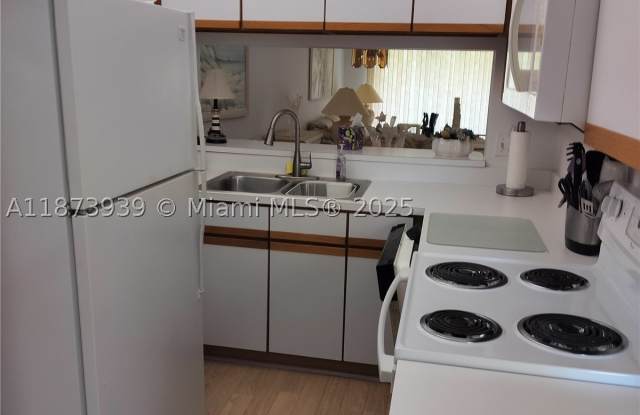 1002 Keystone Dr Gallery 2