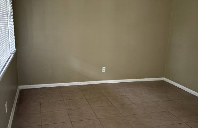 1332 Dianne Drive Gallery 3