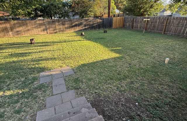 Available NOW in Tech Terrace!! - 2612 30th Street, Lubbock, TX 79410 Available NOW in Tech Terrace!! - 2612 30th Street, Lubbock, TX 79410