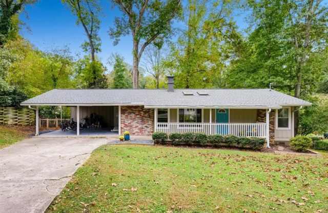 2096 Nancy Circle SE - 2096 Nancy Circle, Smyrna, GA 30080