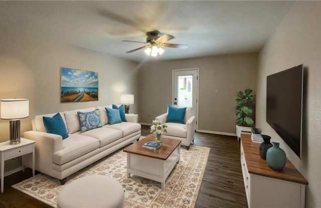4805 Shadowbend Drive Gallery 4