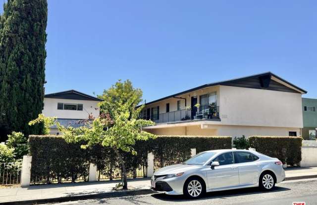 1552 Berkeley St Unit #1 photos photos 1552 Berkeley St Unit #1 photos photos