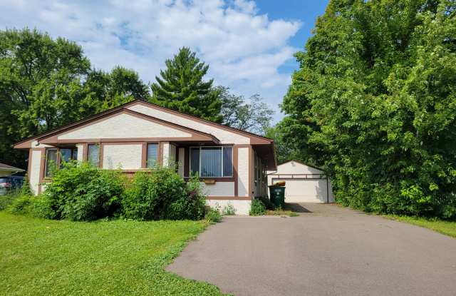 2719 Hampshire Ave N photos photos