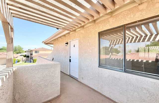 AVAILABLE NOW!! 3 Bedroom 2 Bathroom Upper Level Unit in Cathedral City! Gallery 2