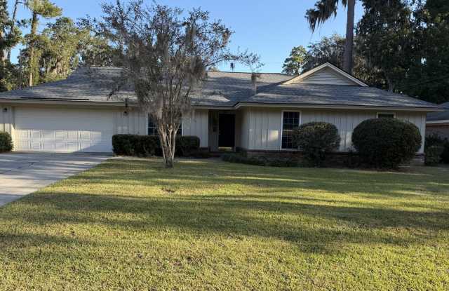 512 Stuart Court Gallery 1